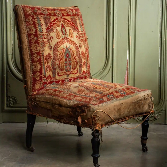 Picture of Architecture carpet chair (2 ft)