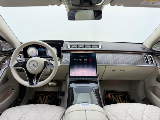 Picture of Mercedes MAYBACH