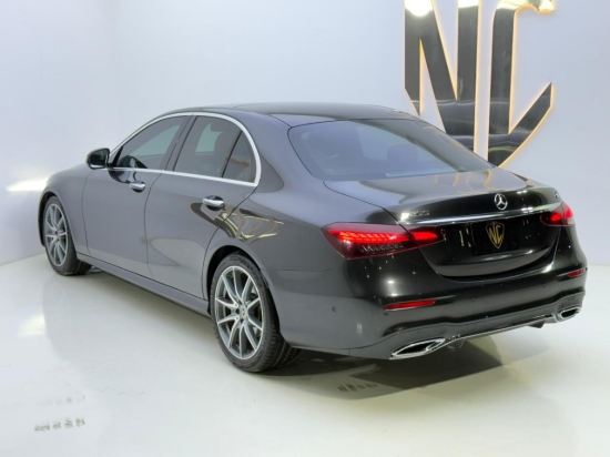 Picture of MERCEDES E200