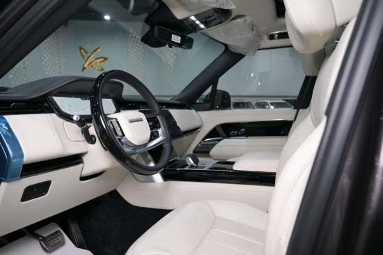 Picture of Rang Rover Autobiography