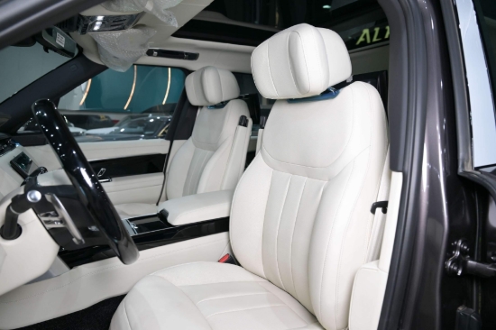 Picture of Rang Rover Autobiography