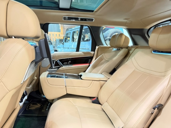 Picture of RANGE ROVER AUTOBIOGRAPHY P530