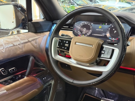 Picture of RANGE ROVER AUTOBIOGRAPHY P530