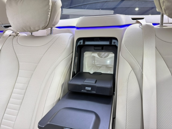 Picture of MERCEDES S560