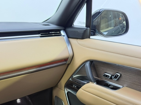 Picture of RANGE ROVER AUTOBIOGRAPHY P400