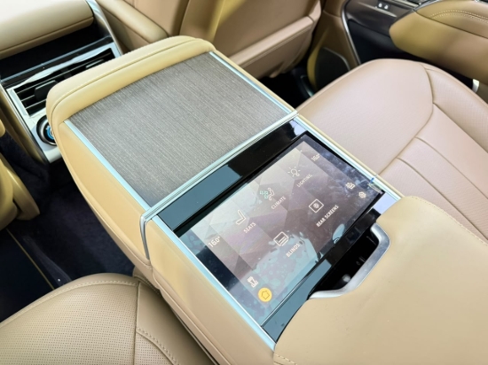 Picture of RANGE ROVER AUTOBIOGRAPHY P400