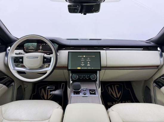 Picture of RANGE ROVER AUTOBIOGRAPHY P530