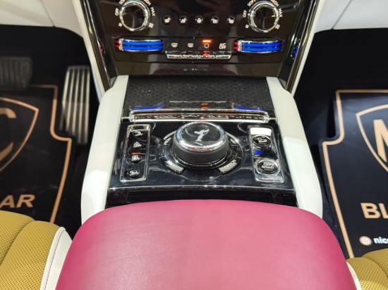 Picture of ROLLS ROYCE CULLINAN