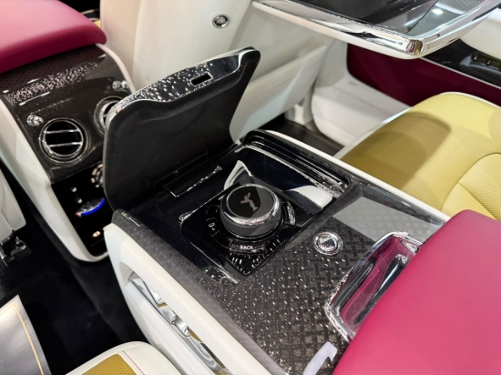 Picture of ROLLS ROYCE CULLINAN