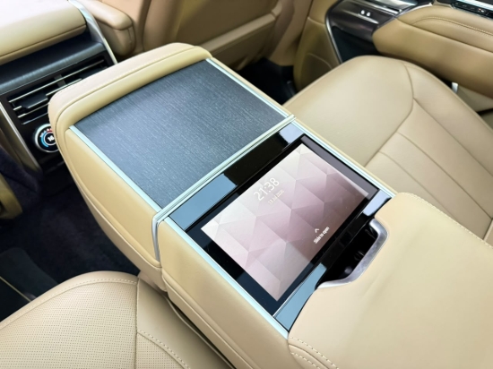 Picture of RANGE ROVER HSE-P550e