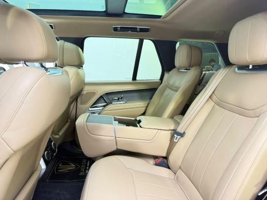 Picture of RANGE ROVER HSE-P550e