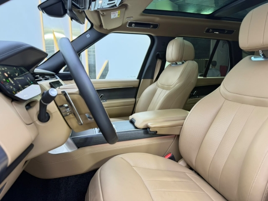 Picture of RANGE ROVER HSE-P550e