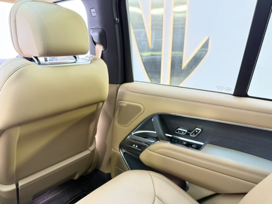 Picture of RANGE ROVER HSE-P550e