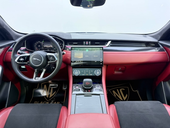 Picture of JAGUAR SVR