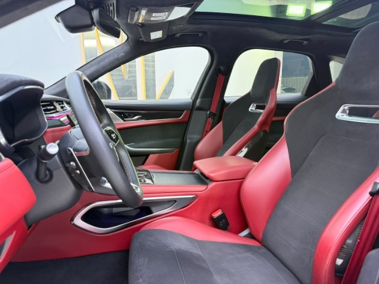 Picture of JAGUAR SVR