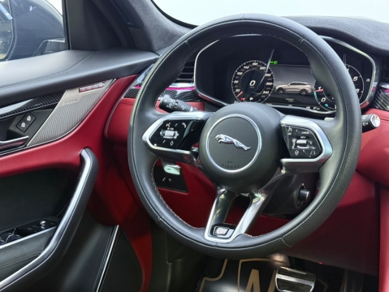 Picture of JAGUAR SVR