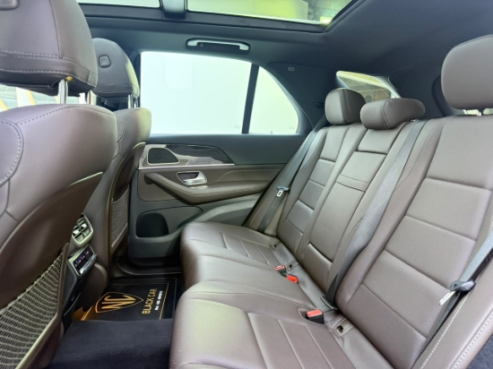Picture of MERCEDES GLE450