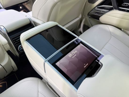 Picture of RANGE ROVER AUTOBIOGRAPHY P530