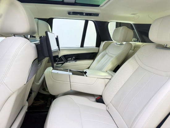 Picture of RANGE ROVER AUTOBIOGRAPHY P530