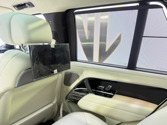 Picture of RANGE ROVER AUTOBIOGRAPHY P530