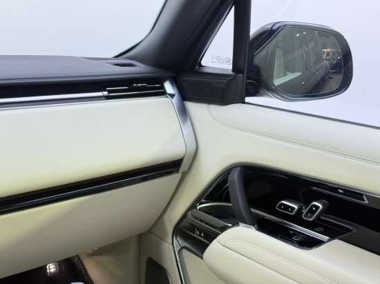 Picture of RANGE ROVER AUTOBIOGRAPHY P530