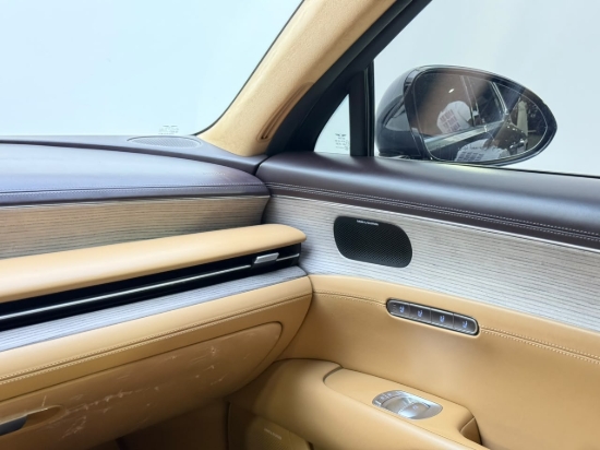 Picture of GENESIS G90