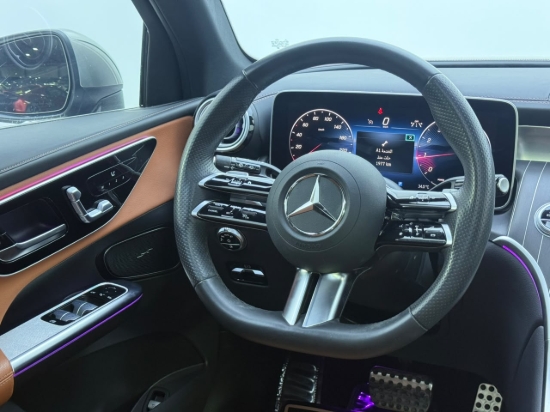 Picture of MERCEDES GLC 200