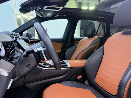 Picture of MERCEDES GLC 200