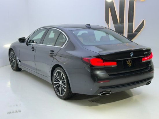 Picture of BMW 520i
