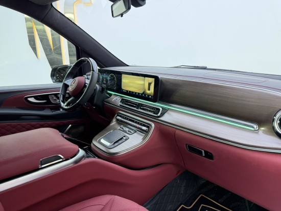 Picture of MERCEDES VITO MAYBACH