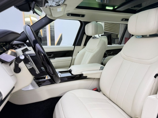 Picture of RANGE ROVER AUTOBIOGRAPHY P530 Long