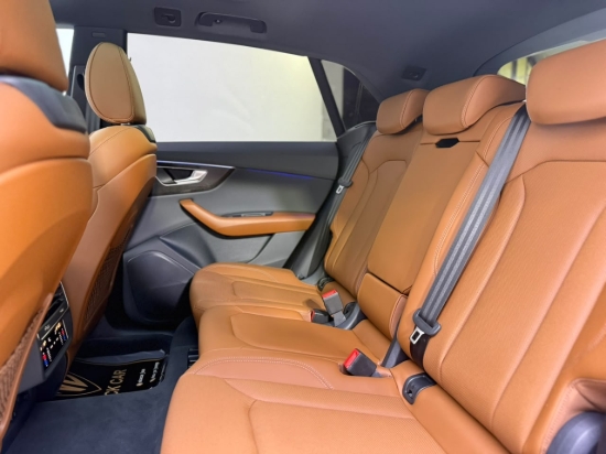 Picture of AUDI Q8 S-Line