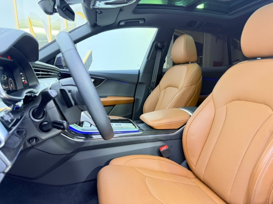 Picture of AUDI Q8 S-Line