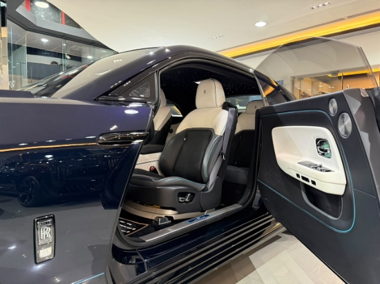 Picture of ROLLS ROYCE SPECTRE