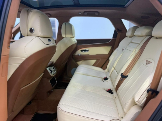 Picture of BENTLEY BENTAYGA