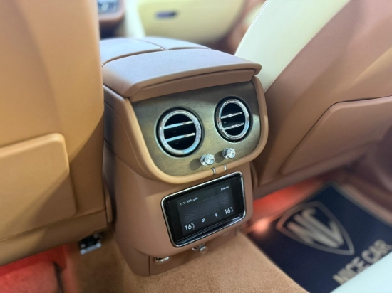 Picture of BENTLEY BENTAYGA