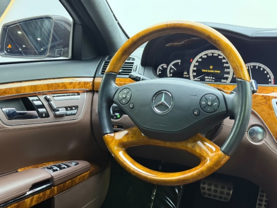 Picture of MERCEDES S600