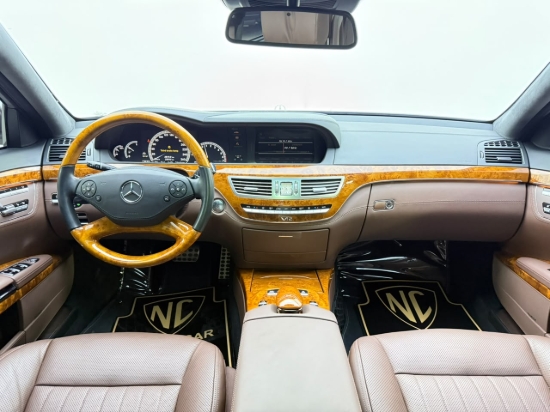 Picture of MERCEDES S600