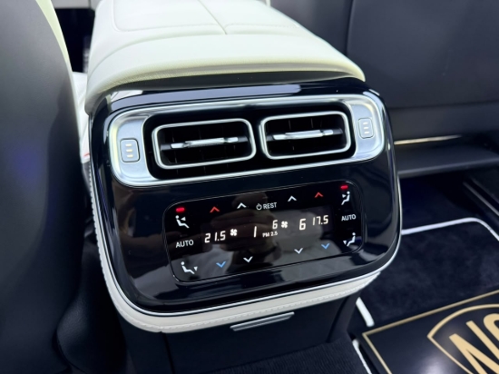 Picture of MERCEDES S580