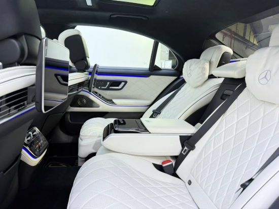 Picture of MERCEDES S580