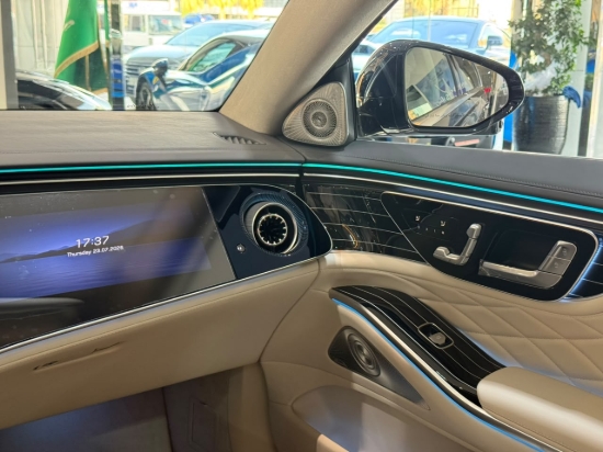 Picture of MERCEDES S580