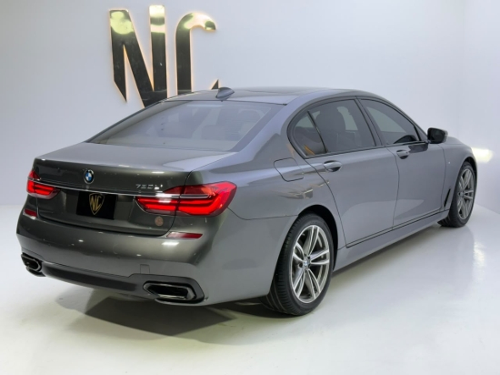 Picture of BMW 730