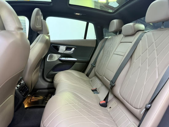 Picture of MERCEDES EQ 350