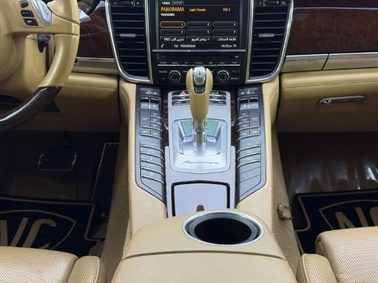Picture of PORSCHE PANAMERA 4S