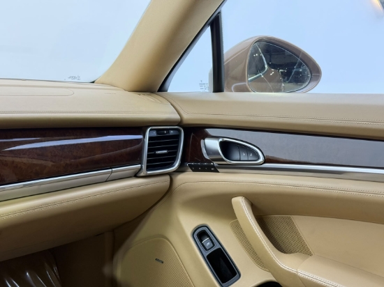 Picture of PORSCHE PANAMERA 4S