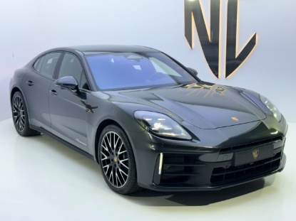 Picture of PORSCHE PANAMERA
