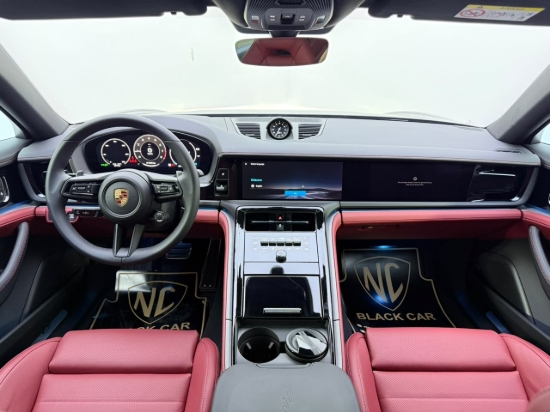 Picture of PORSCHE PANAMERA