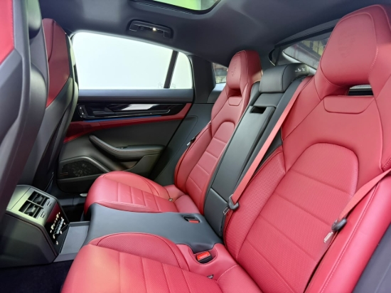 Picture of PORSCHE PANAMERA