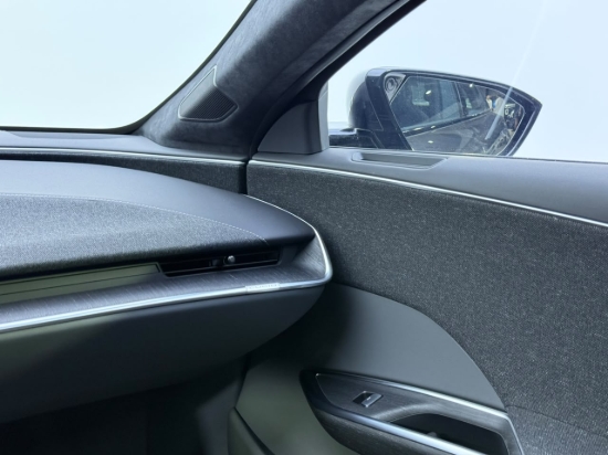 Picture of LUCID AIR