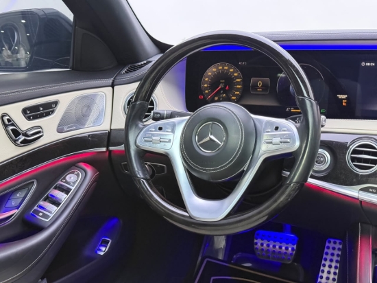 Picture of MERCEDES S560